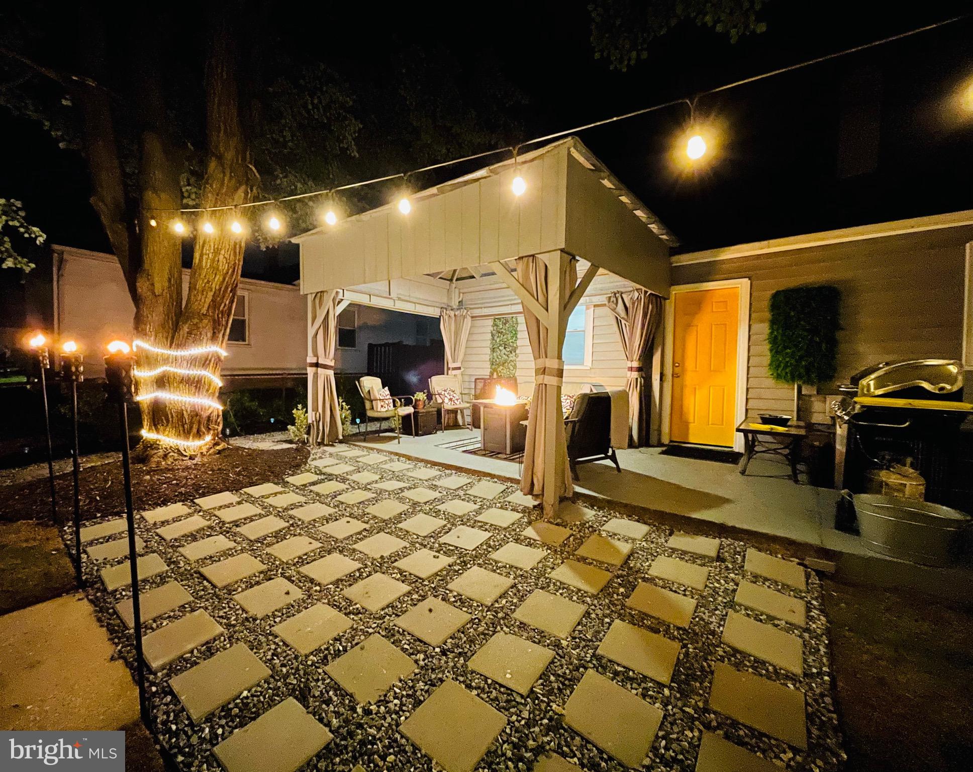 GLENMONT VILLAGE - Residential