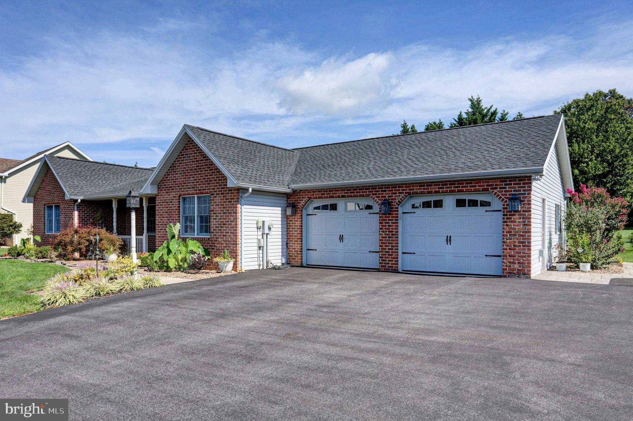 313 BRADLEY LANE