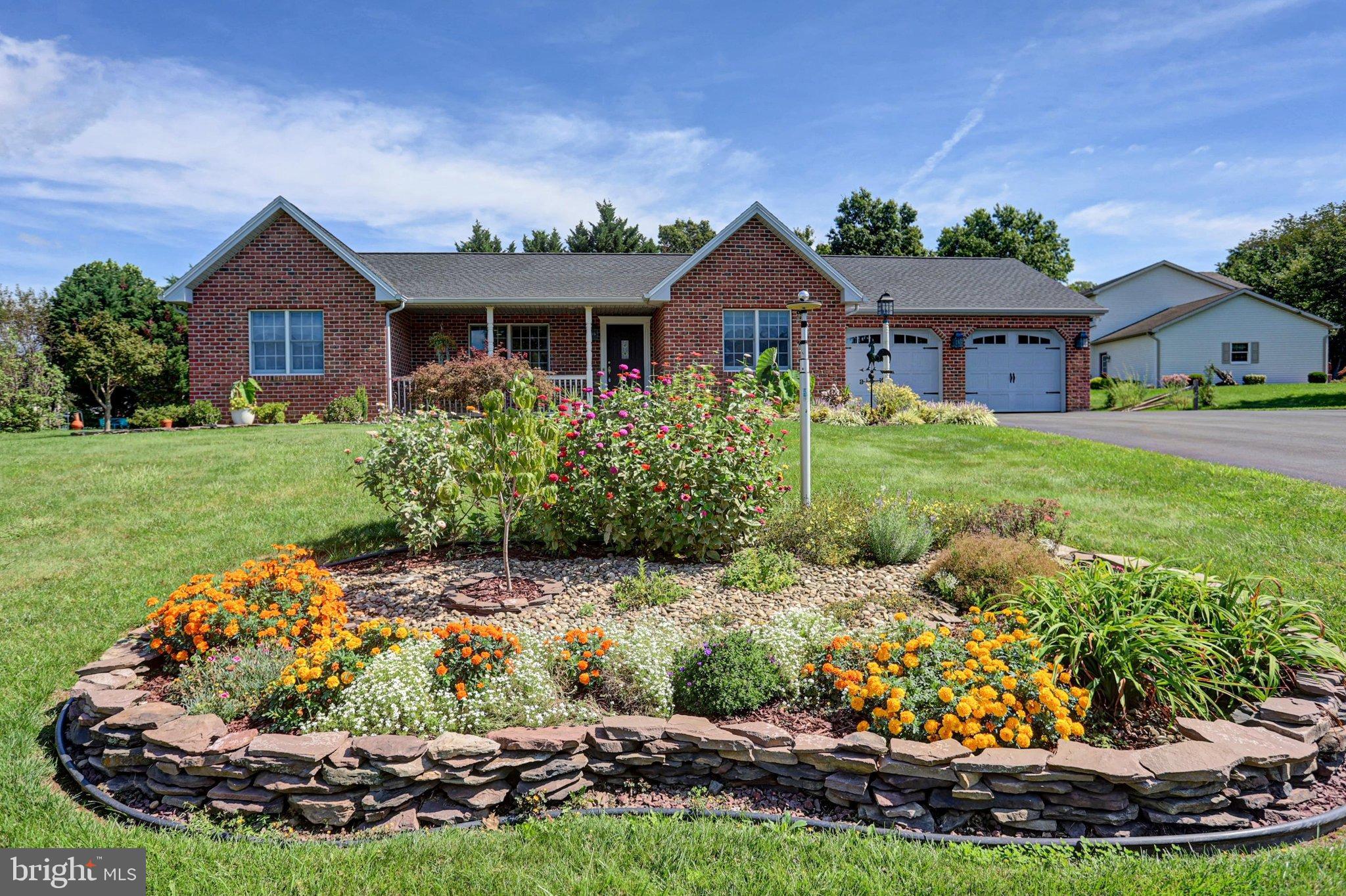 313 BRADLEY LANE