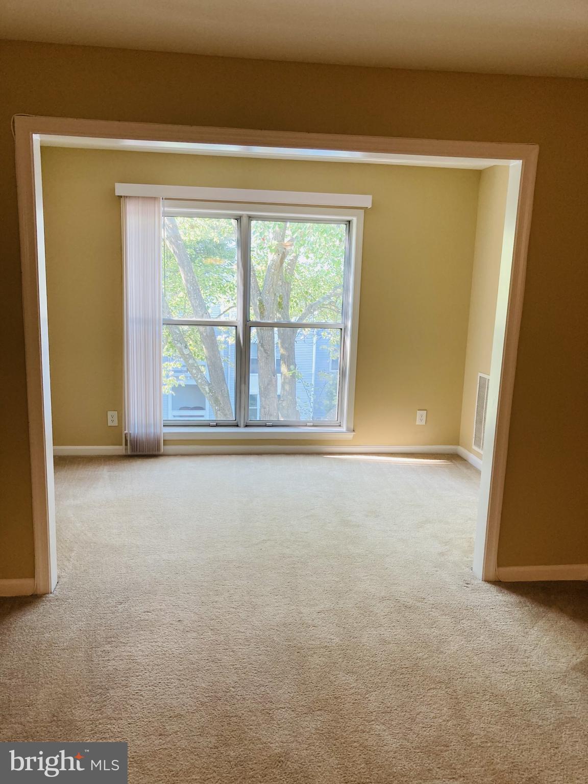 THE FOUR WINDS AT OAKTON - Residential Lease