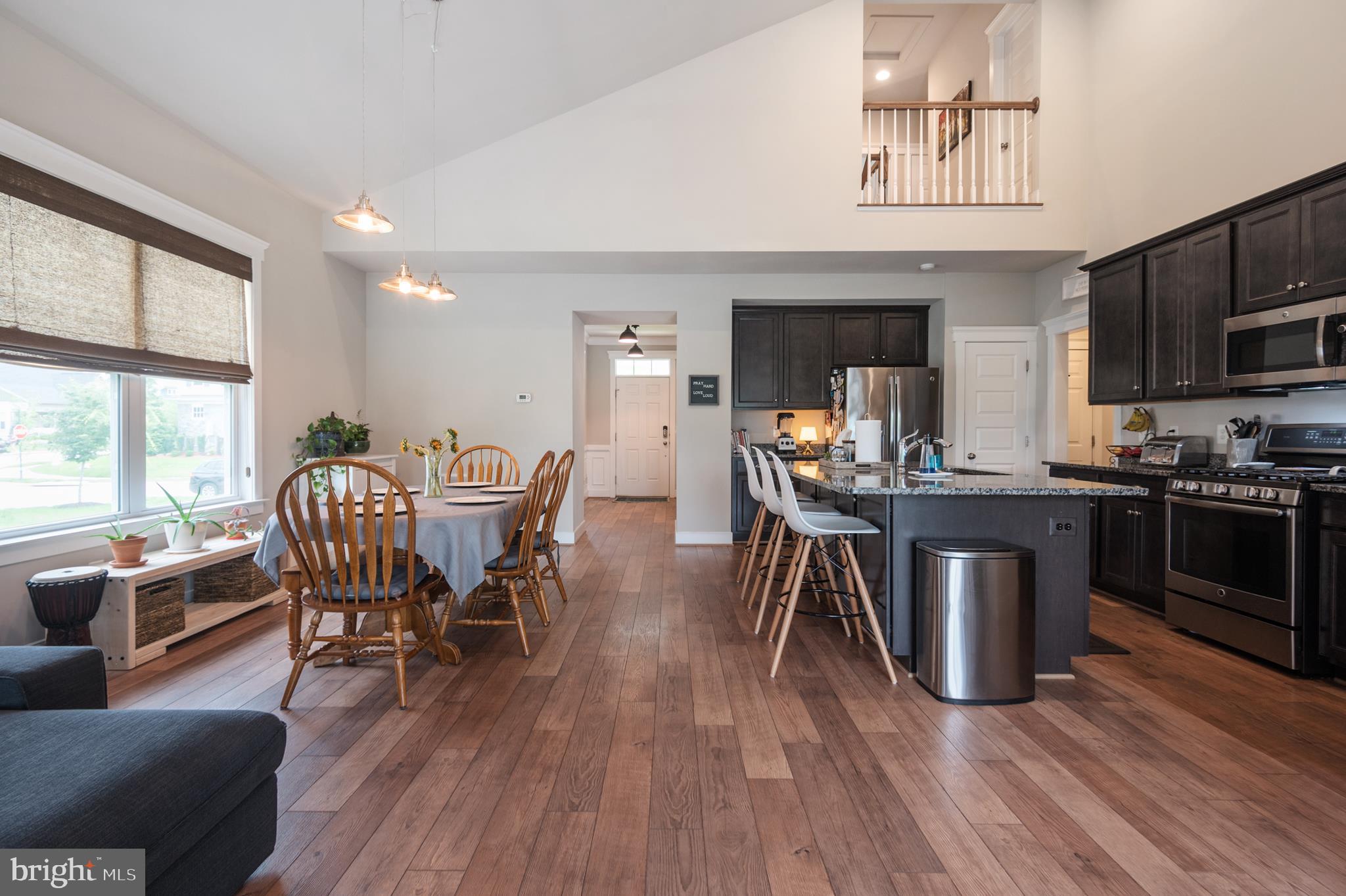 AVONDALE ESTATES - Residential