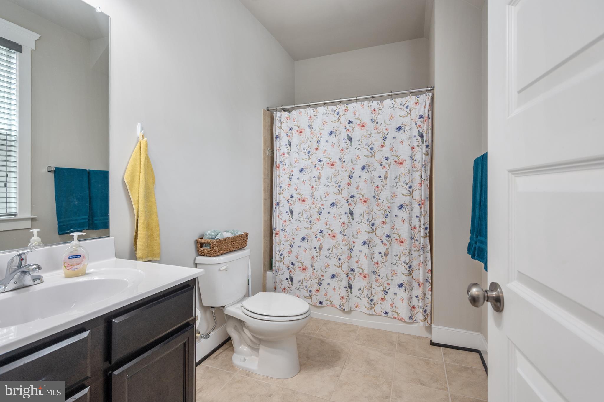 AVONDALE ESTATES - Residential