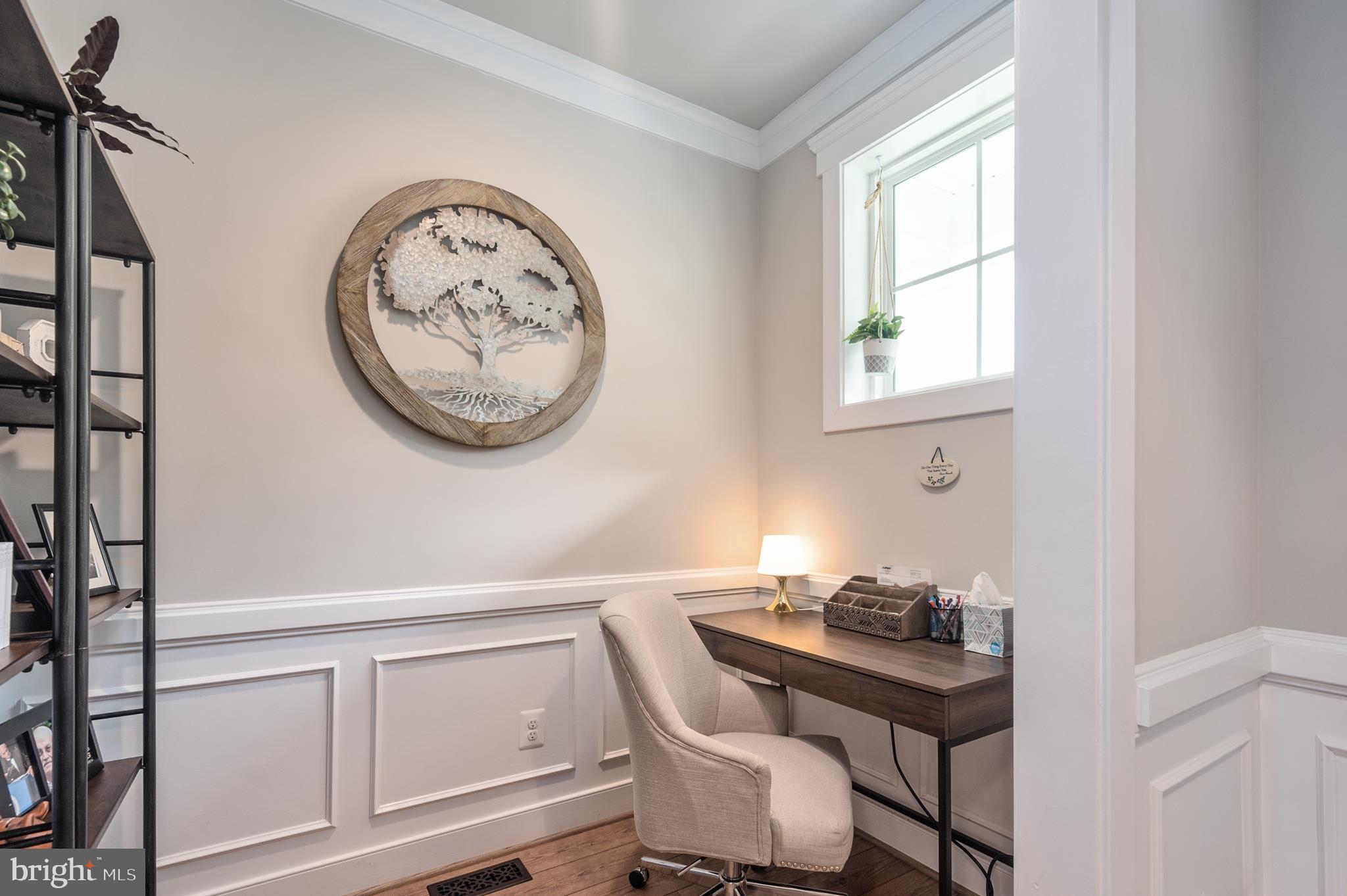 AVONDALE ESTATES - Residential