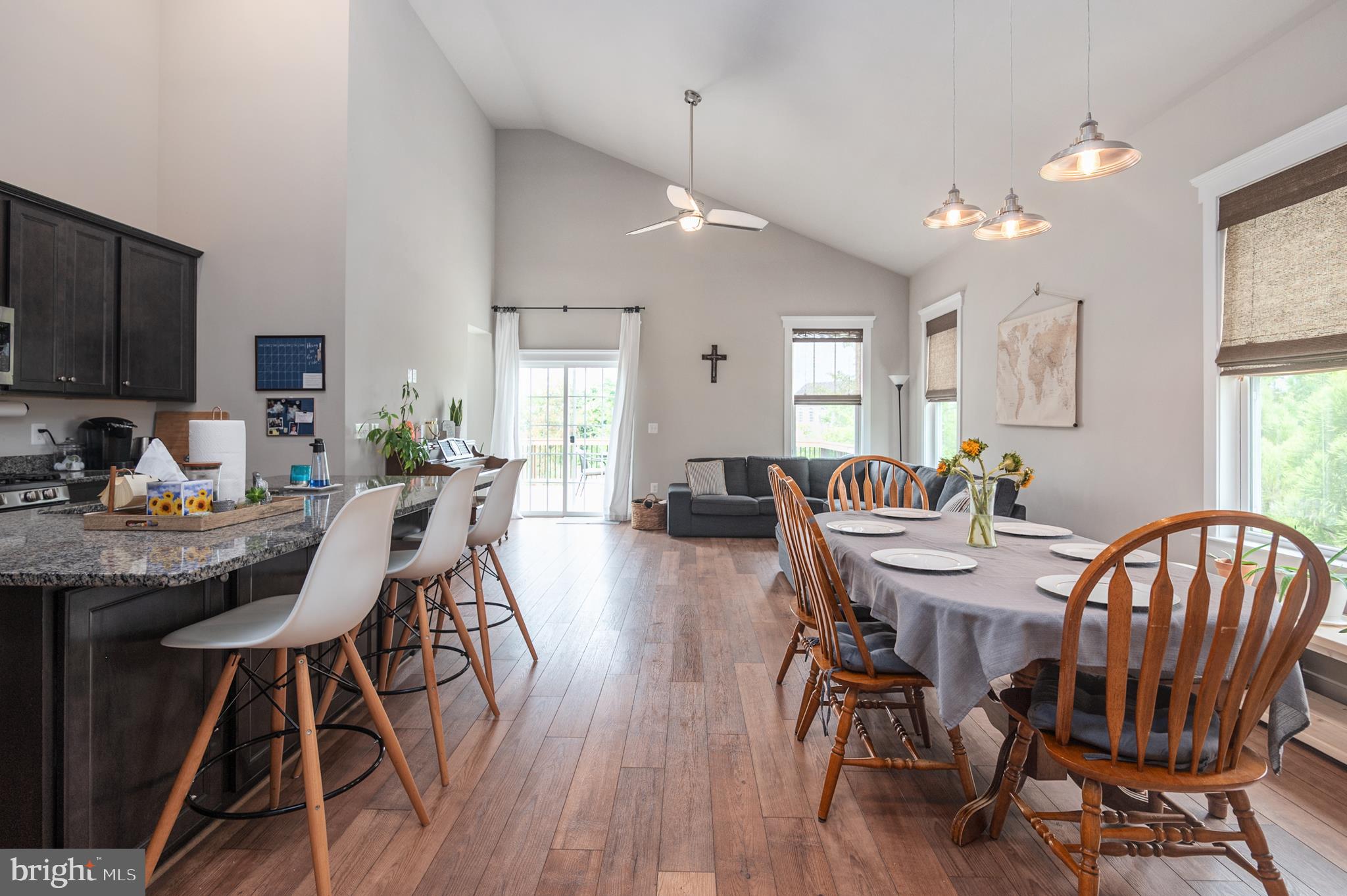 AVONDALE ESTATES - Residential