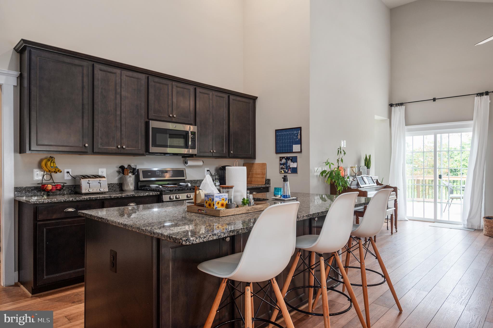 AVONDALE ESTATES - Residential