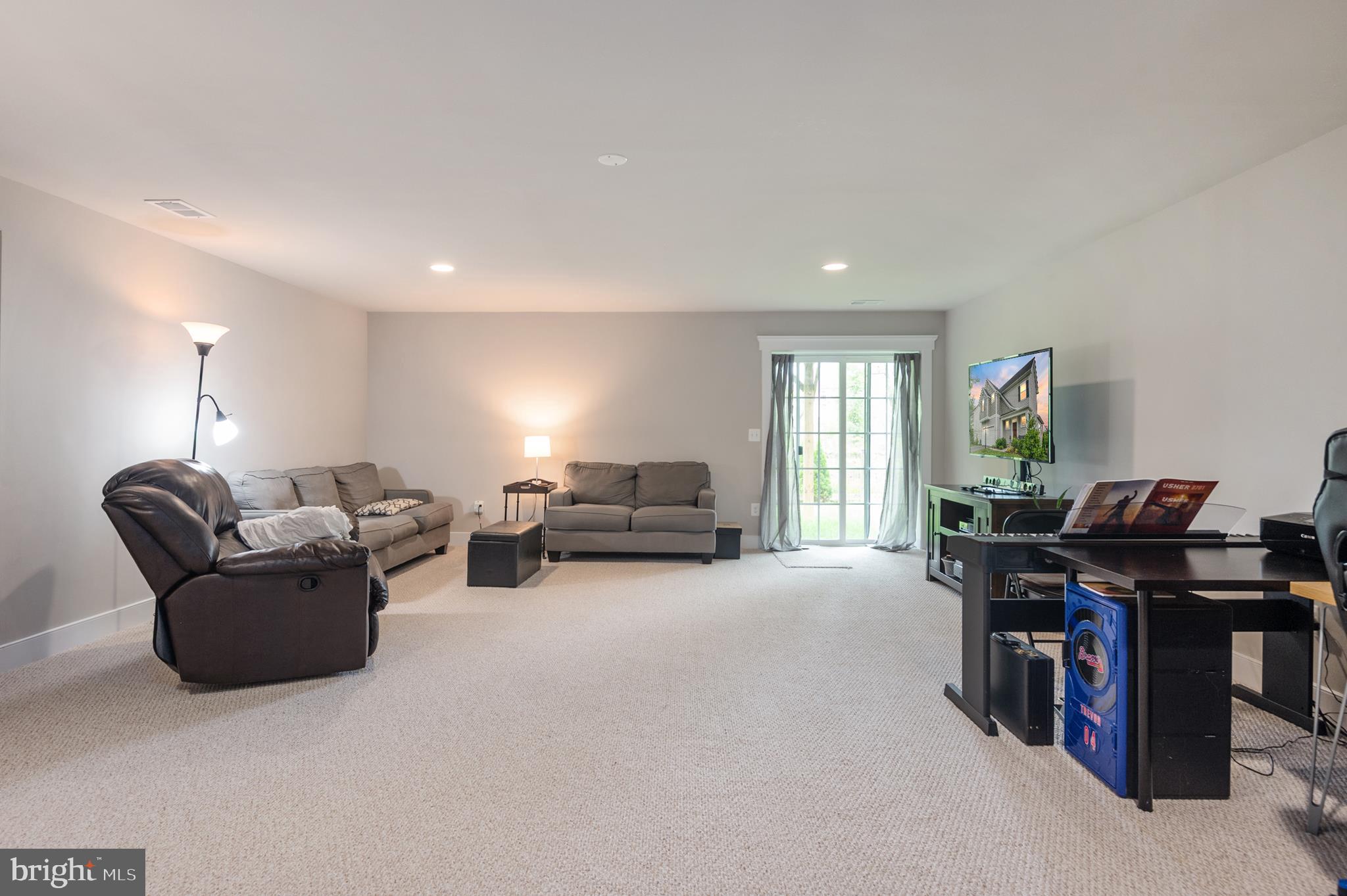 AVONDALE ESTATES - Residential