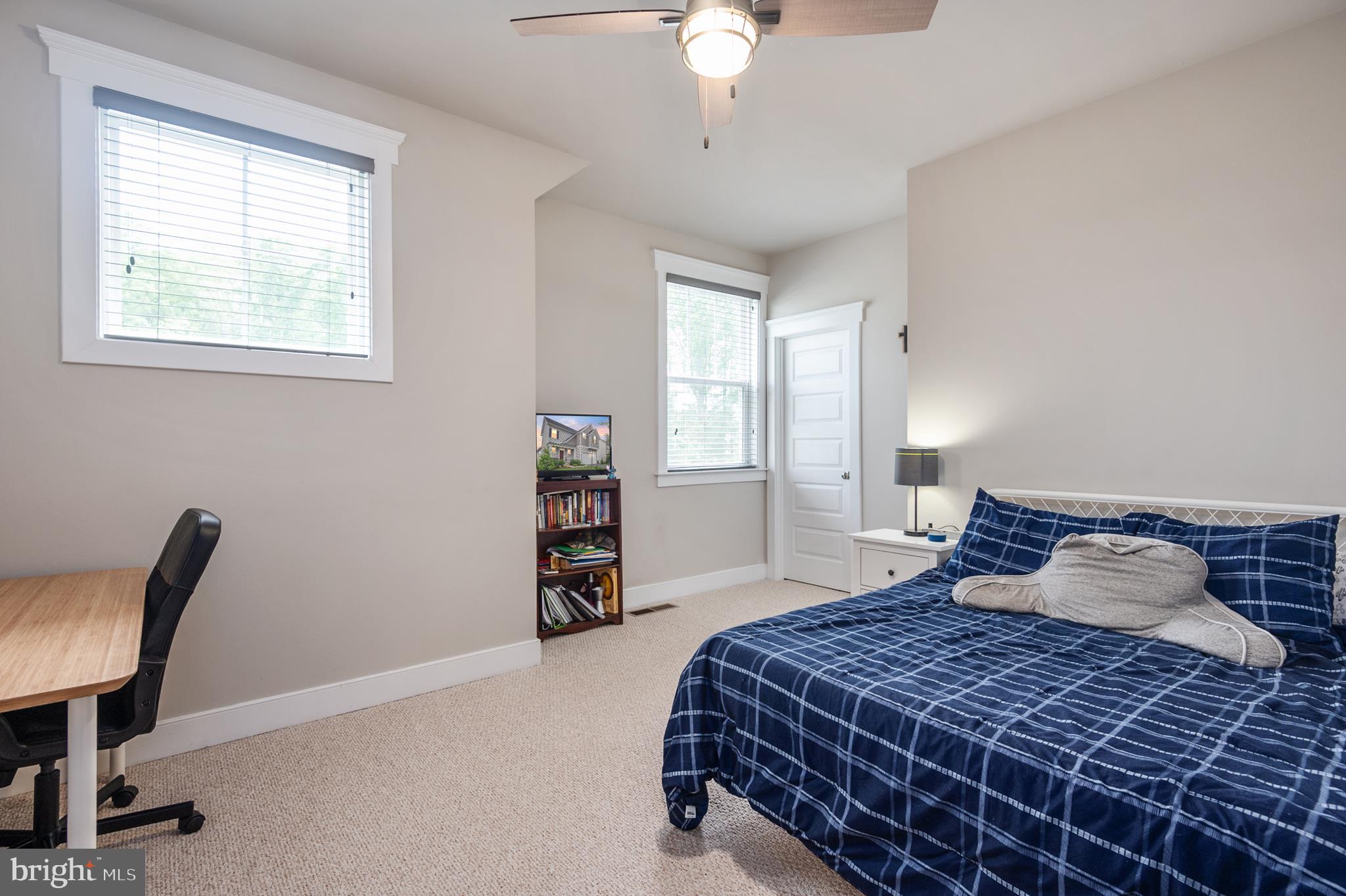 AVONDALE ESTATES - Residential