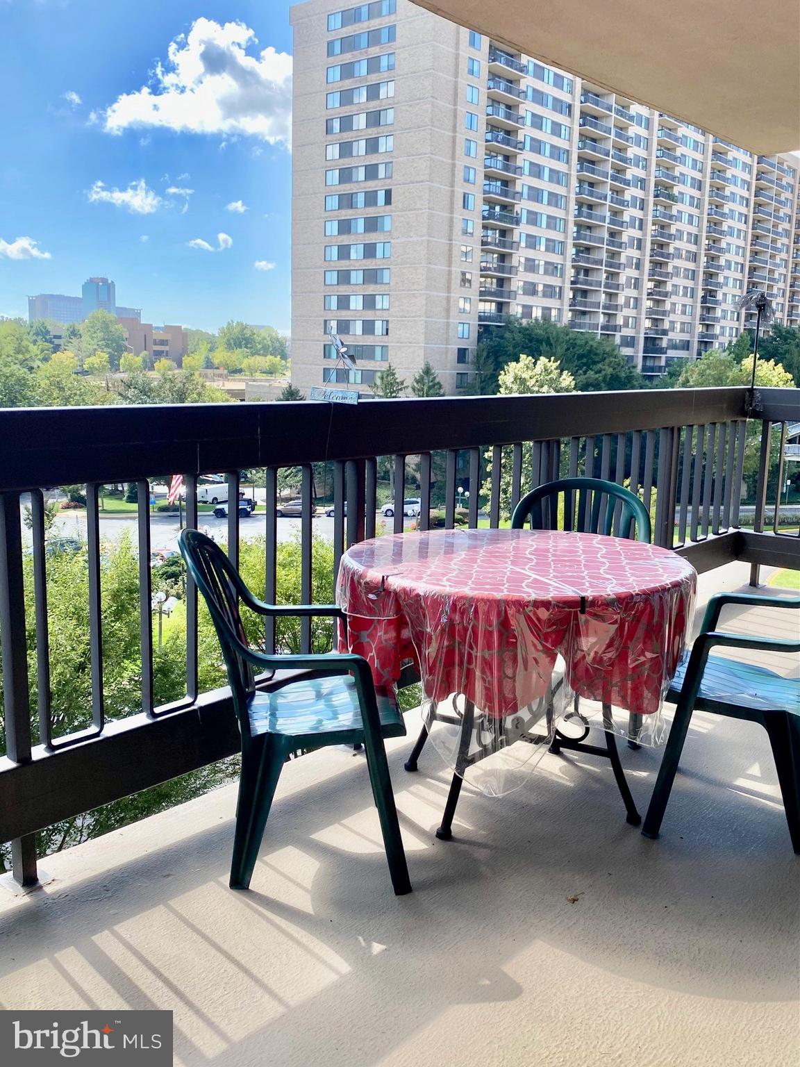 SKYLINE PLAZA - Residential Lease