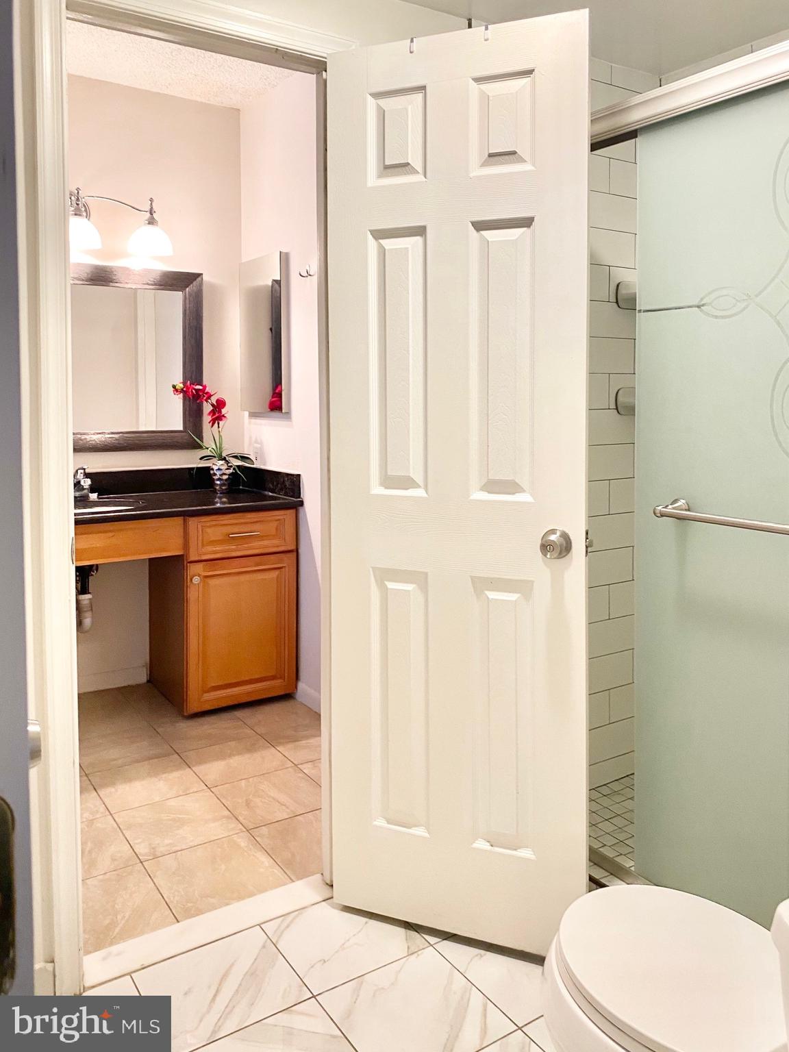 SKYLINE PLAZA - Residential Lease