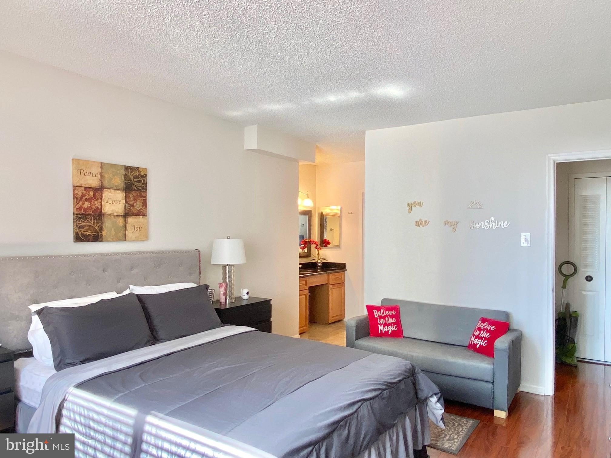 SKYLINE PLAZA - Residential Lease