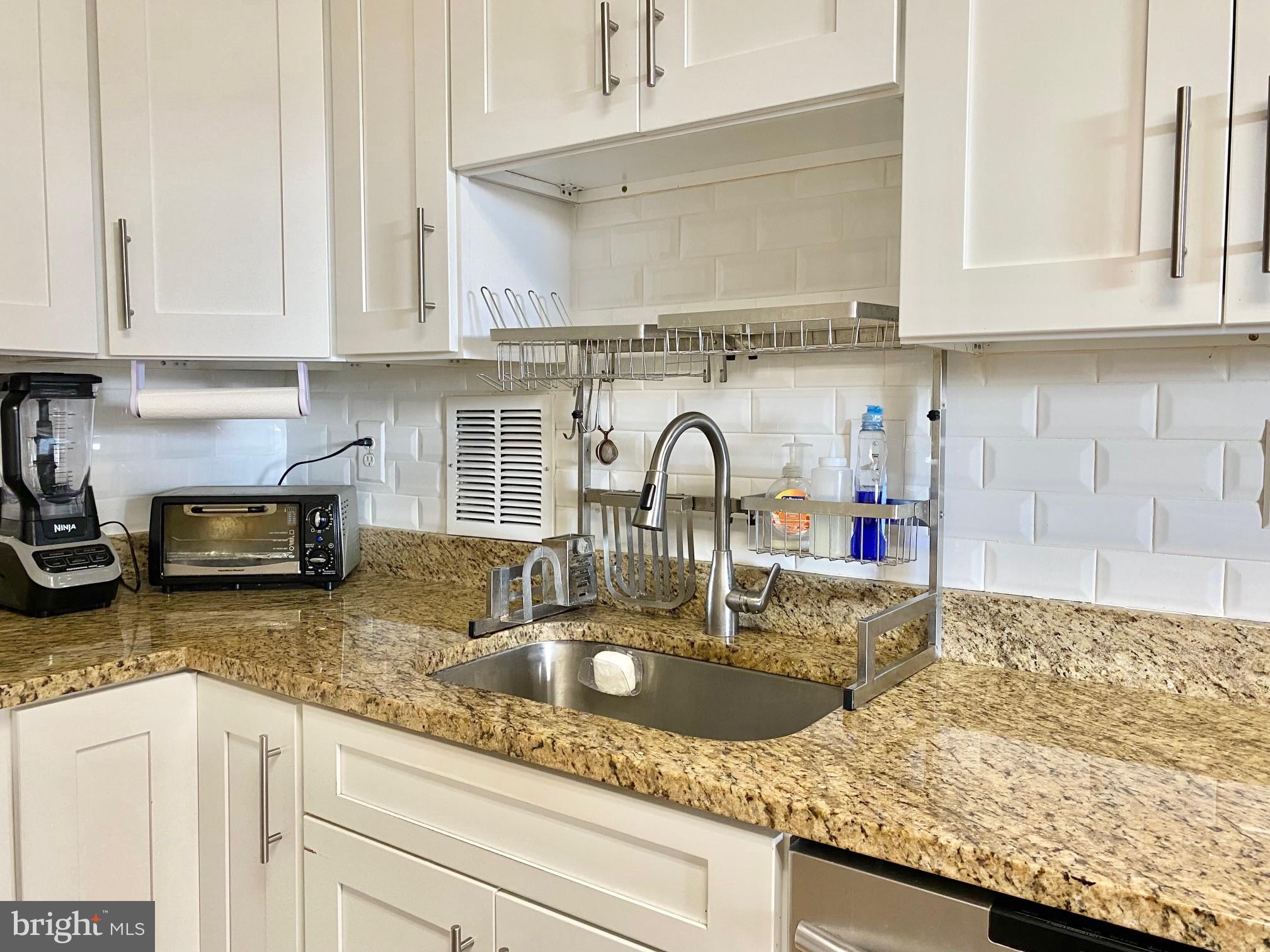 SKYLINE PLAZA - Residential Lease