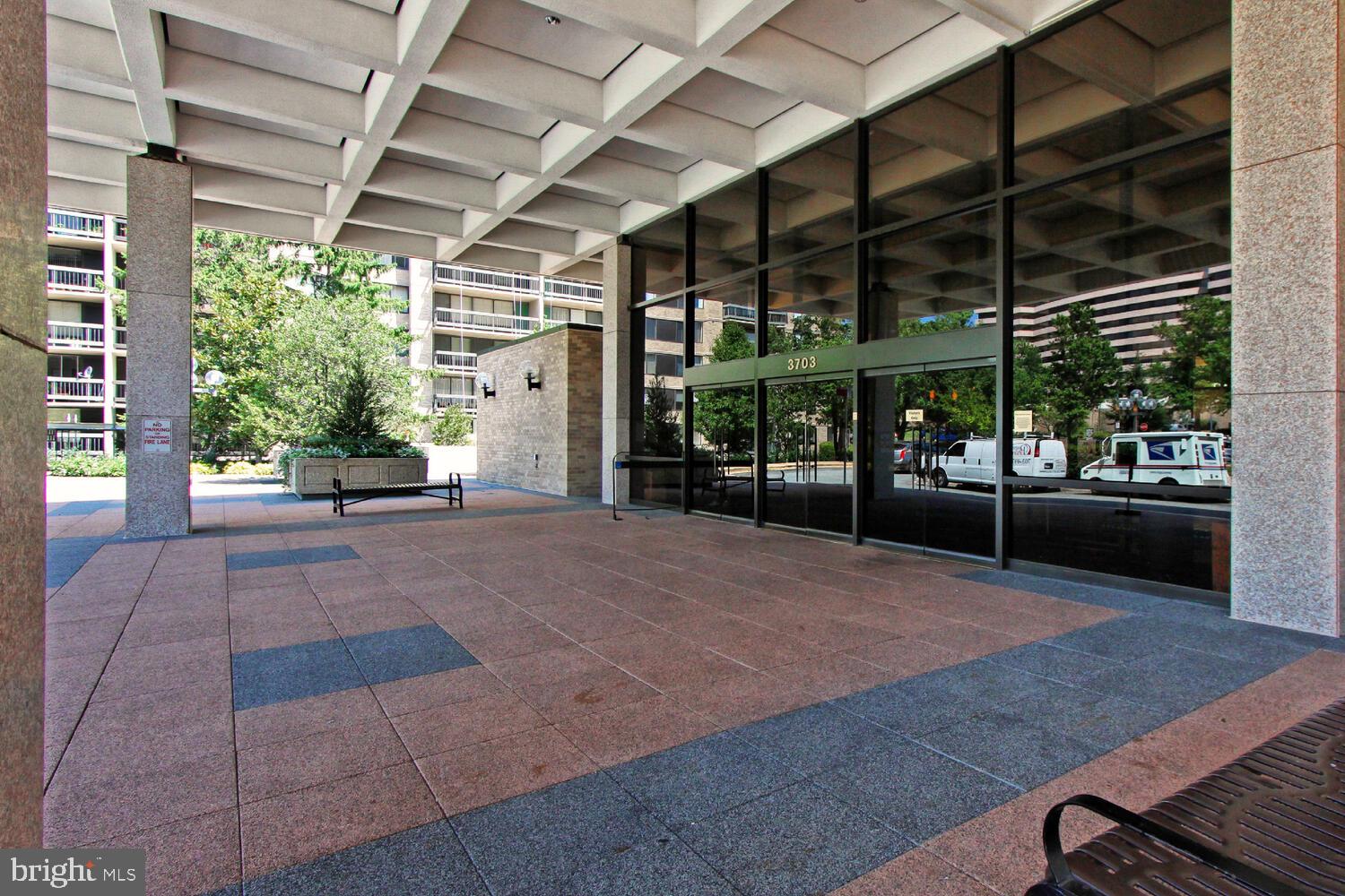 SKYLINE PLAZA - Residential Lease