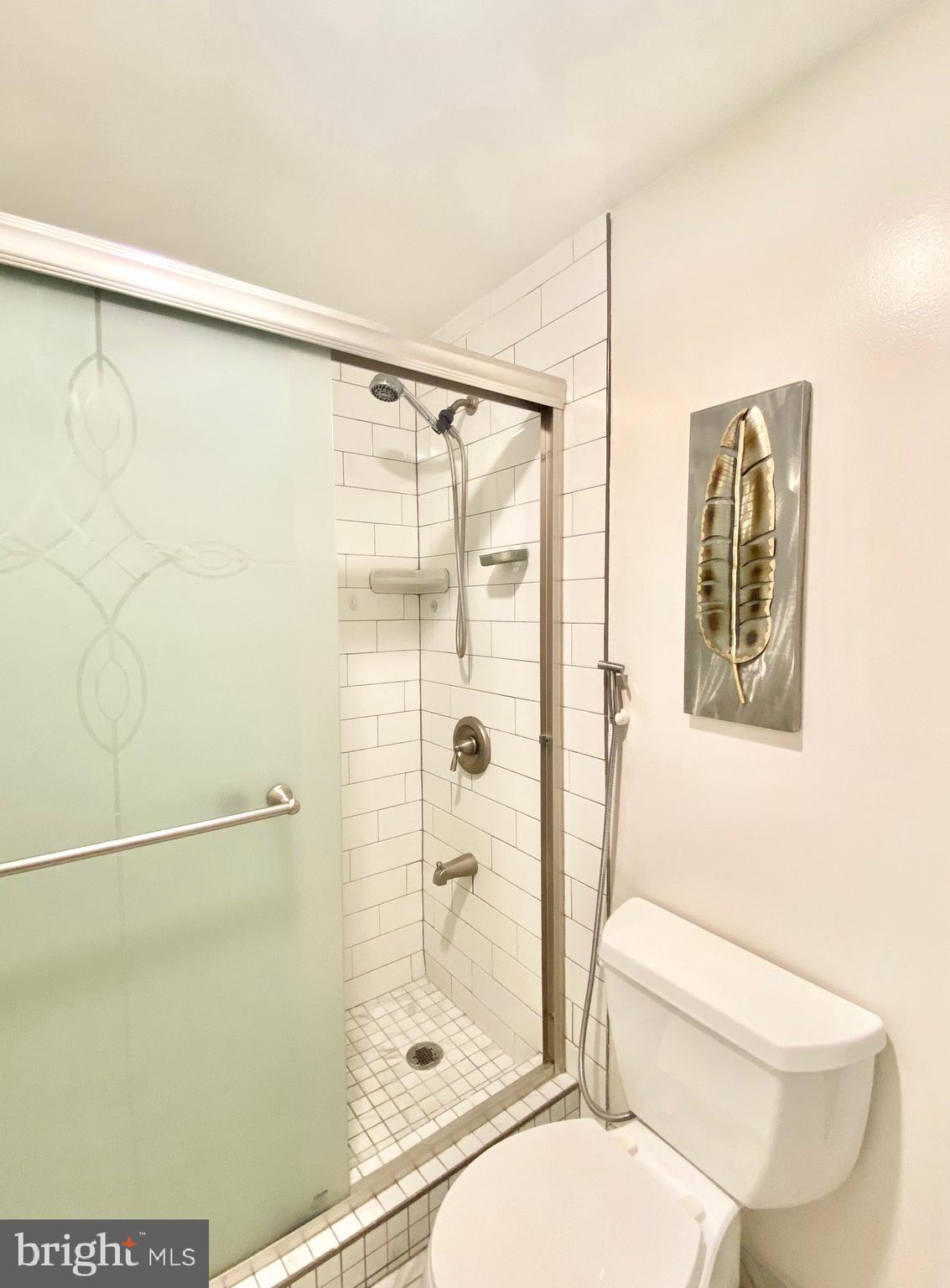 SKYLINE PLAZA - Residential Lease