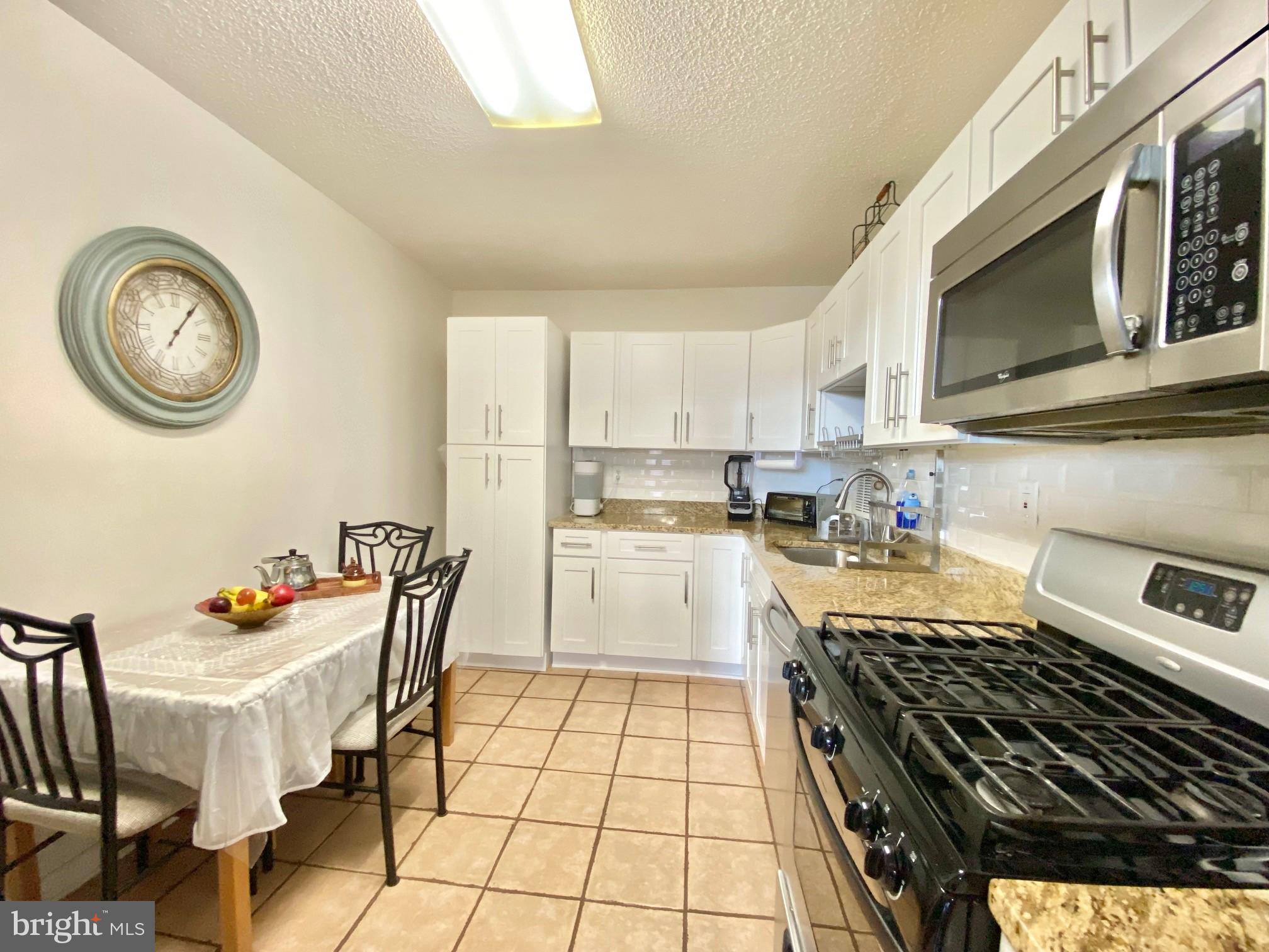 SKYLINE PLAZA - Residential Lease