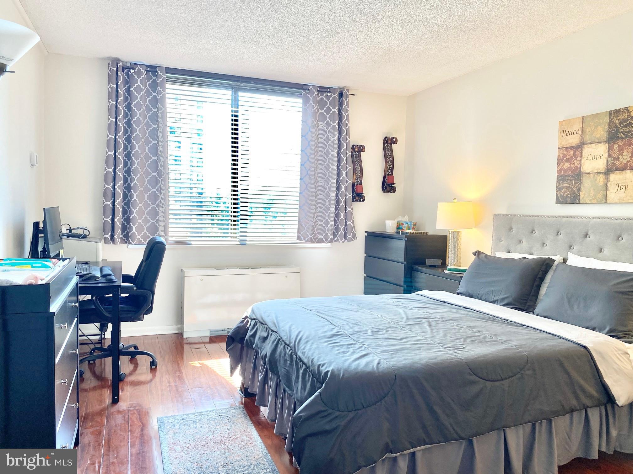 SKYLINE PLAZA - Residential Lease