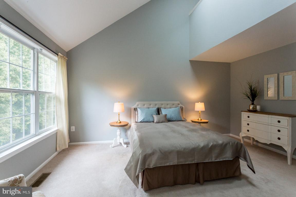 KINGSTOWNE - Residential