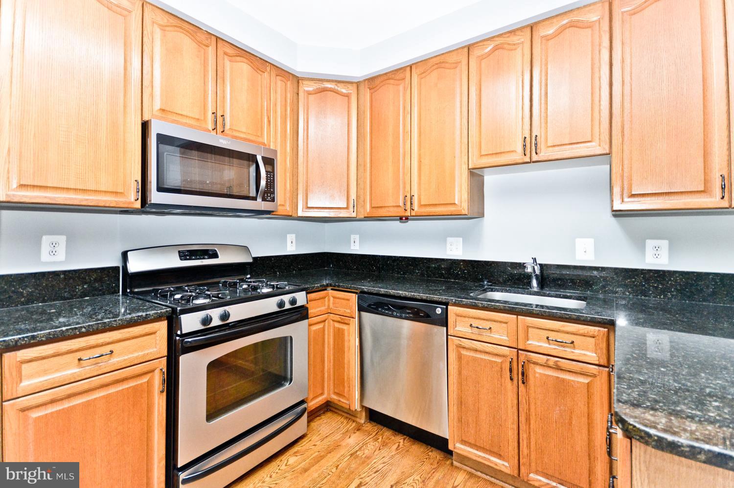 KINGSTOWNE - Residential