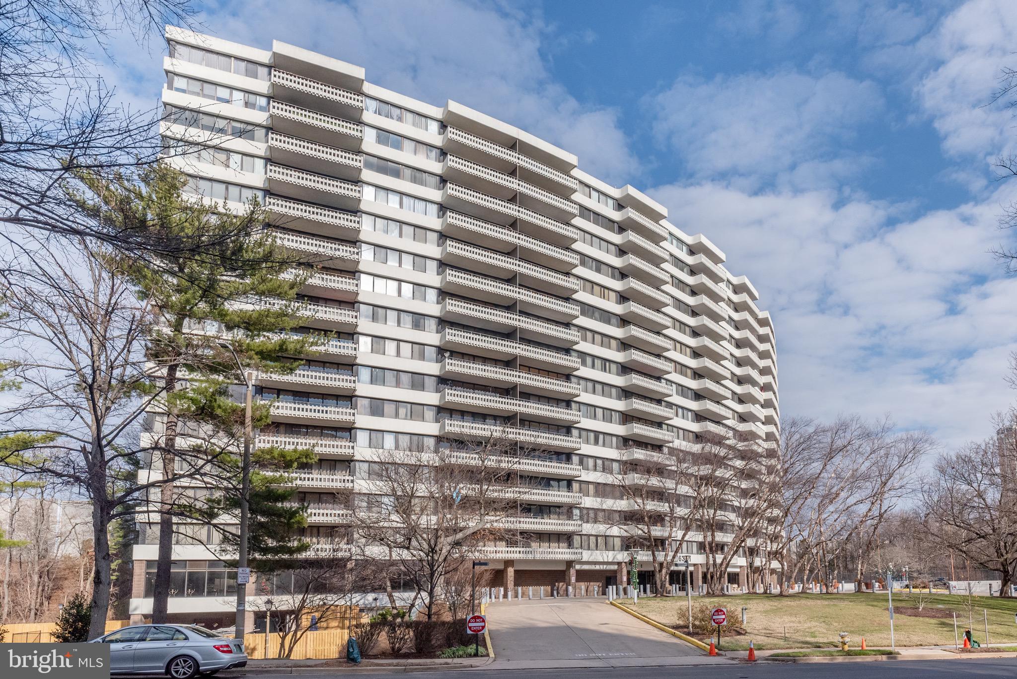 OLYMPUS AT LANDMARK - Residential