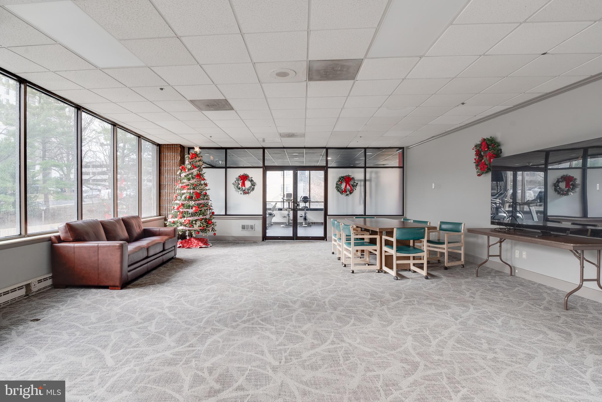 OLYMPUS AT LANDMARK - Residential