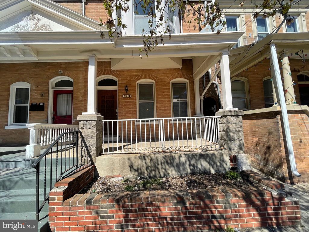 Photo of 251 E NEW ST, LANCASTER, PA 17602 (MLS # PALA2032314)