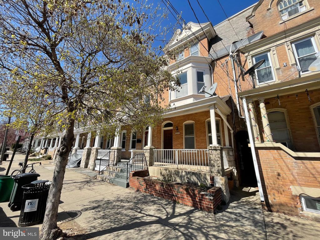 Photo of 251 E NEW ST, LANCASTER, PA 17602 (MLS # PALA2032314)