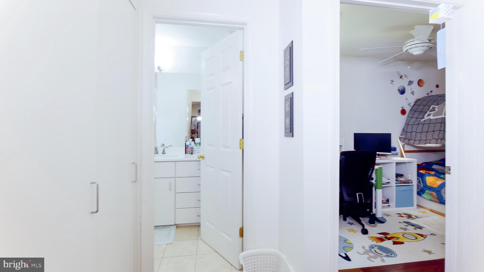 BRADLEY PARK - Residential Lease