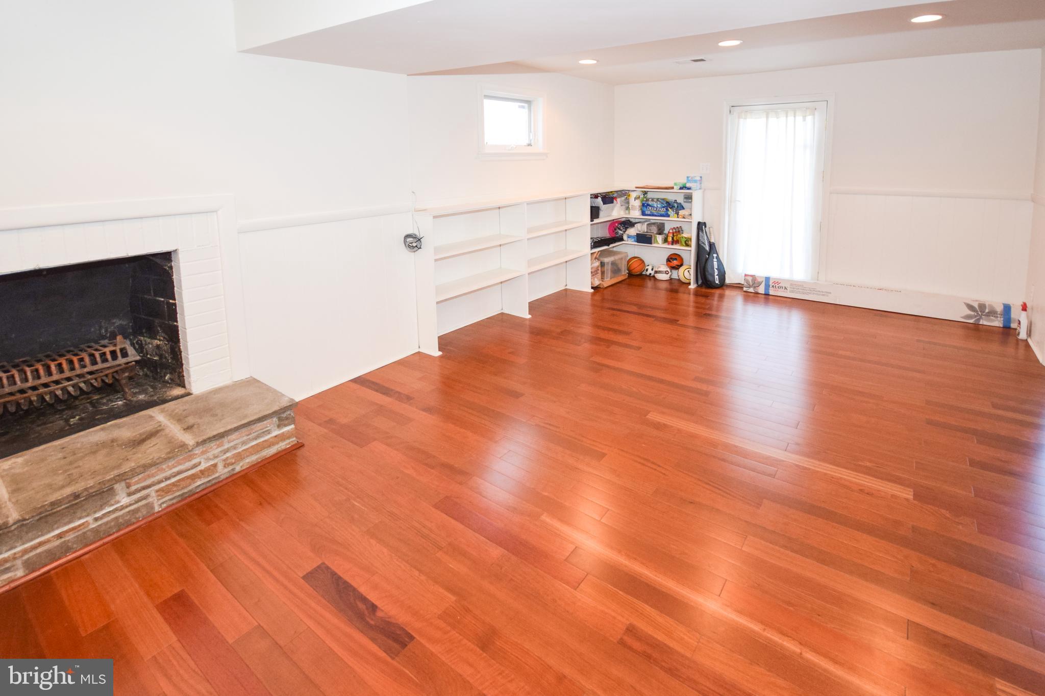 BRADLEY PARK - Residential Lease