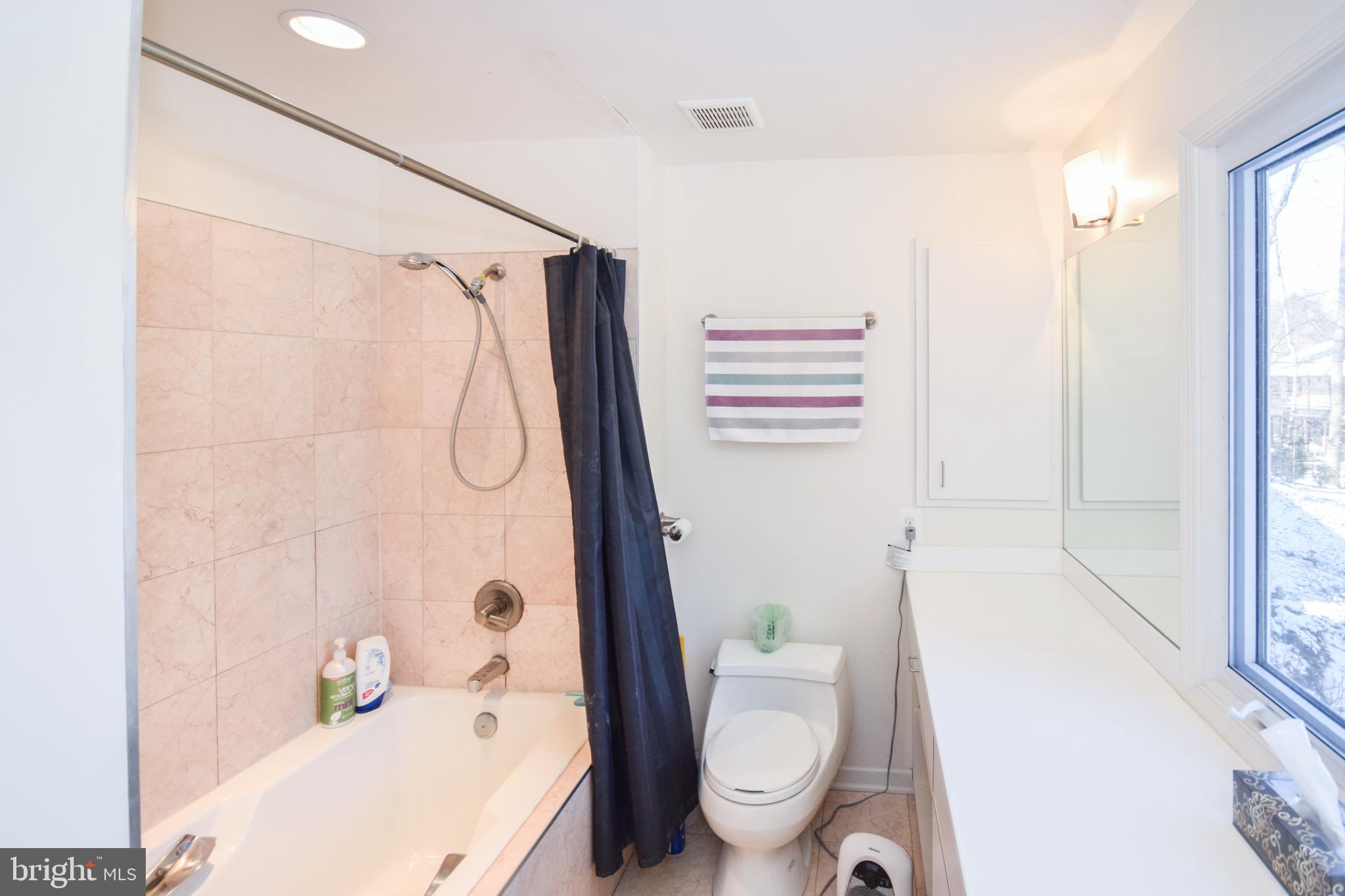 BRADLEY PARK - Residential Lease