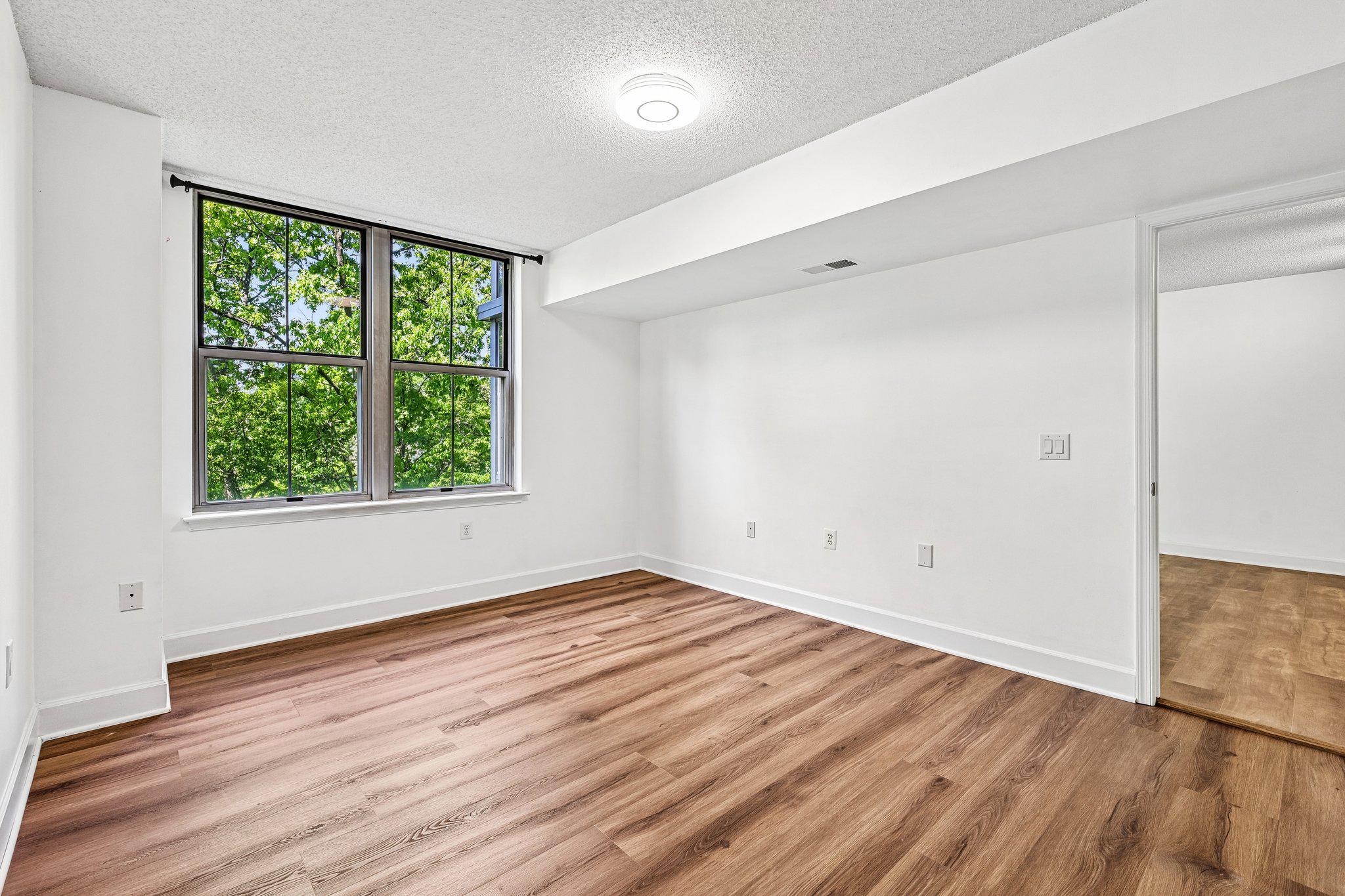 CARLTON HOUSE - Residential