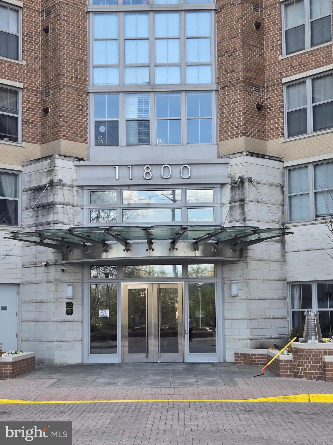 CARLTON HOUSE - Residential