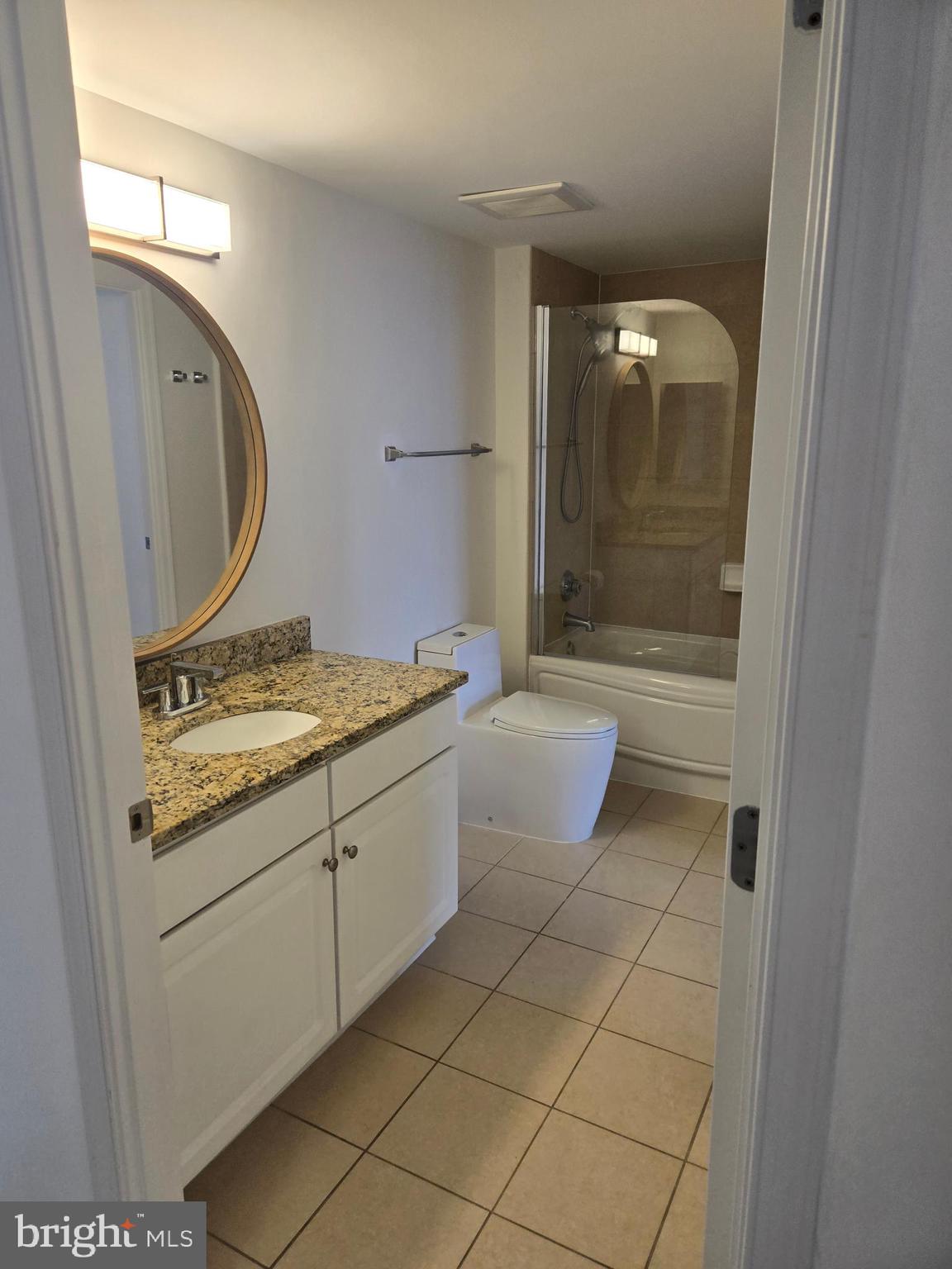 CARLTON HOUSE - Residential