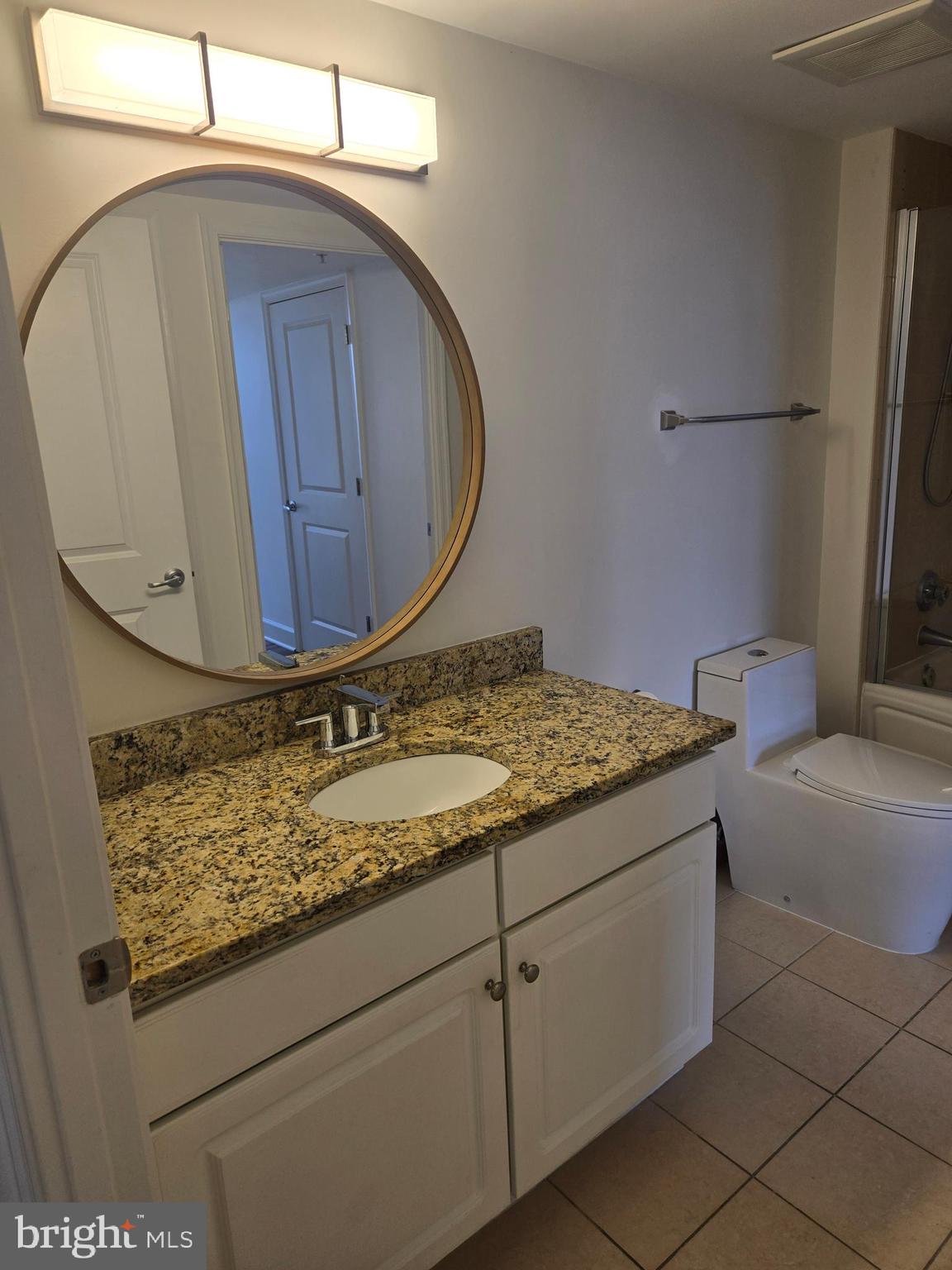 CARLTON HOUSE - Residential