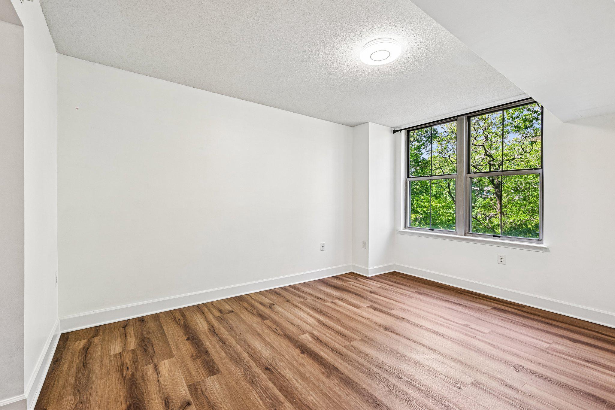 CARLTON HOUSE - Residential