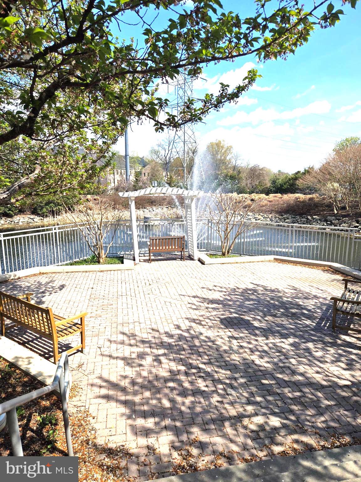 CARLTON HOUSE - Residential