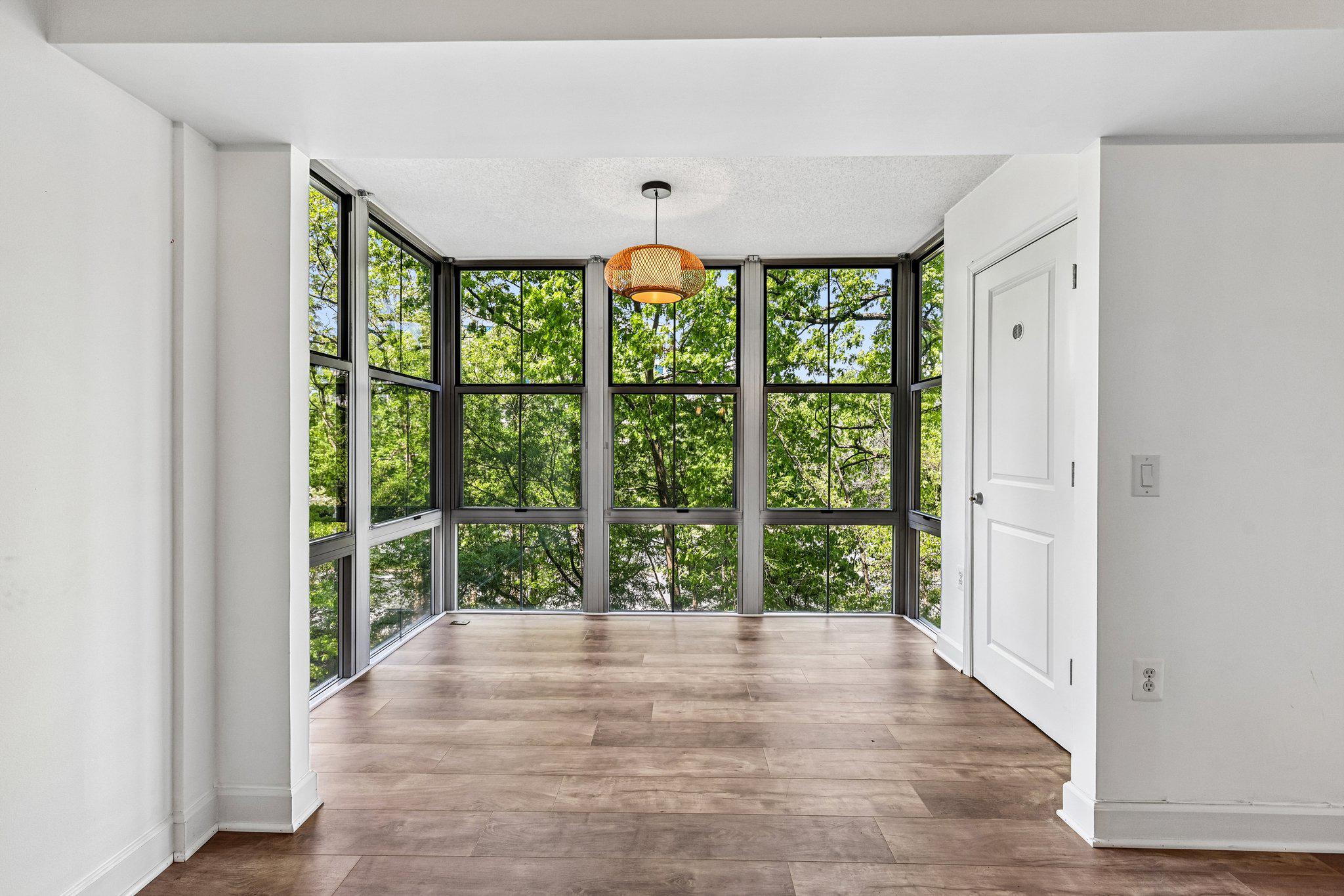 CARLTON HOUSE - Residential