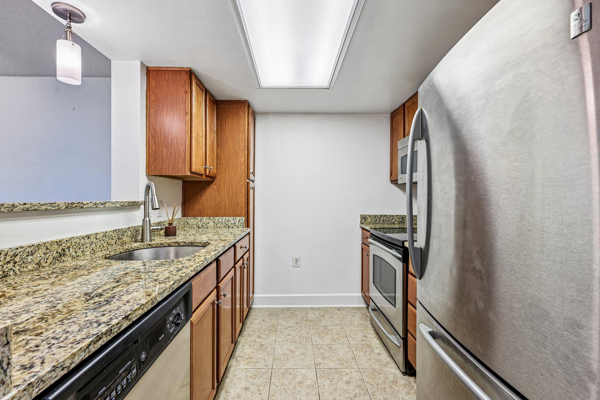 CARLTON HOUSE - Residential