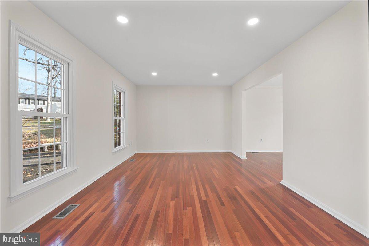 FALLSWOOD - Residential