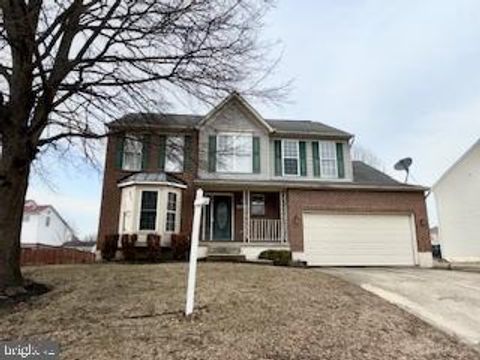 Homes For Sale - 7506 Castle Rock Drive<br/> CLINTON, MD 20735