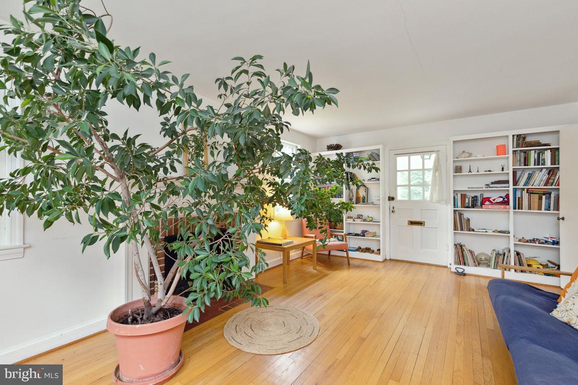 BRADLEY VILLAGE - Residential