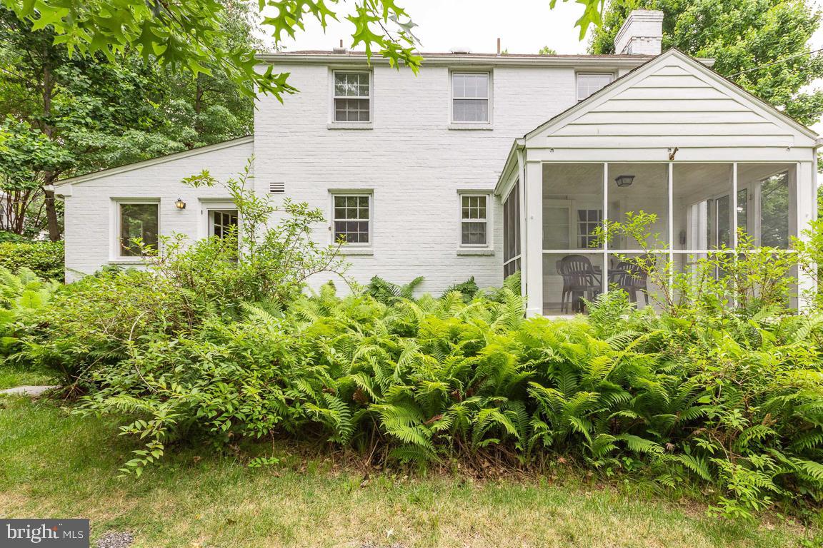 BRADLEY VILLAGE - Residential