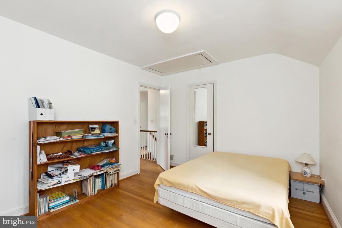 BRADLEY VILLAGE - Residential