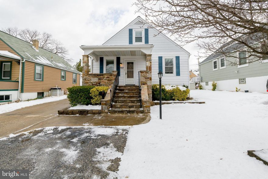 Stunning Overlea Hills home just hit the market in Nottingham!! This elegant home features 3 bedrooms, 3 full bathrooms. The first floor features a family room that flows nicely into a formal dinning room. An updated kitchen that comes equipped with stainless steel appliances and granite counter tops! Two bedrooms and a full bathroom. The upper level features a wonderful master retreat with a full bath. The lower level features a massive flex room and a full bath for enjoyment. Entertain in style on your maintenance free Trex deck and HUGE backyard with an above ground pool. Living area and bedrooms were freshly painted, new carpet throughout and Roof is BRAND NEW!!