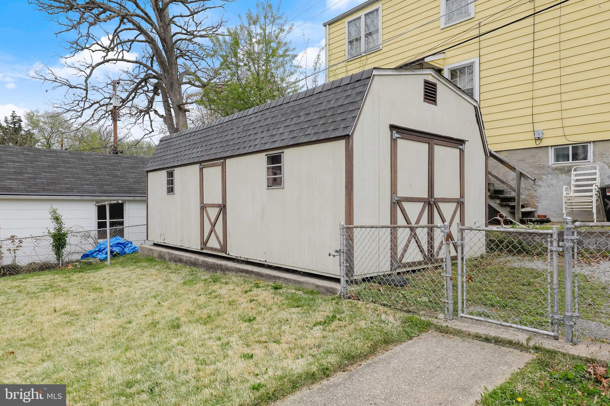 PARKVILLE SUMMIT - Residential