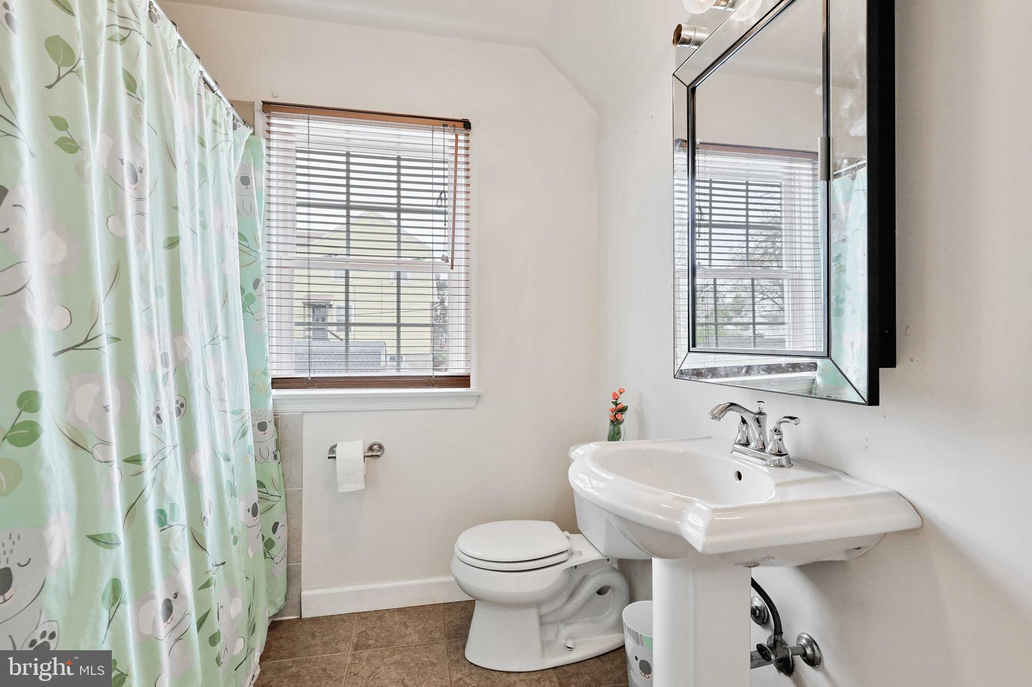 PARKVILLE SUMMIT - Residential