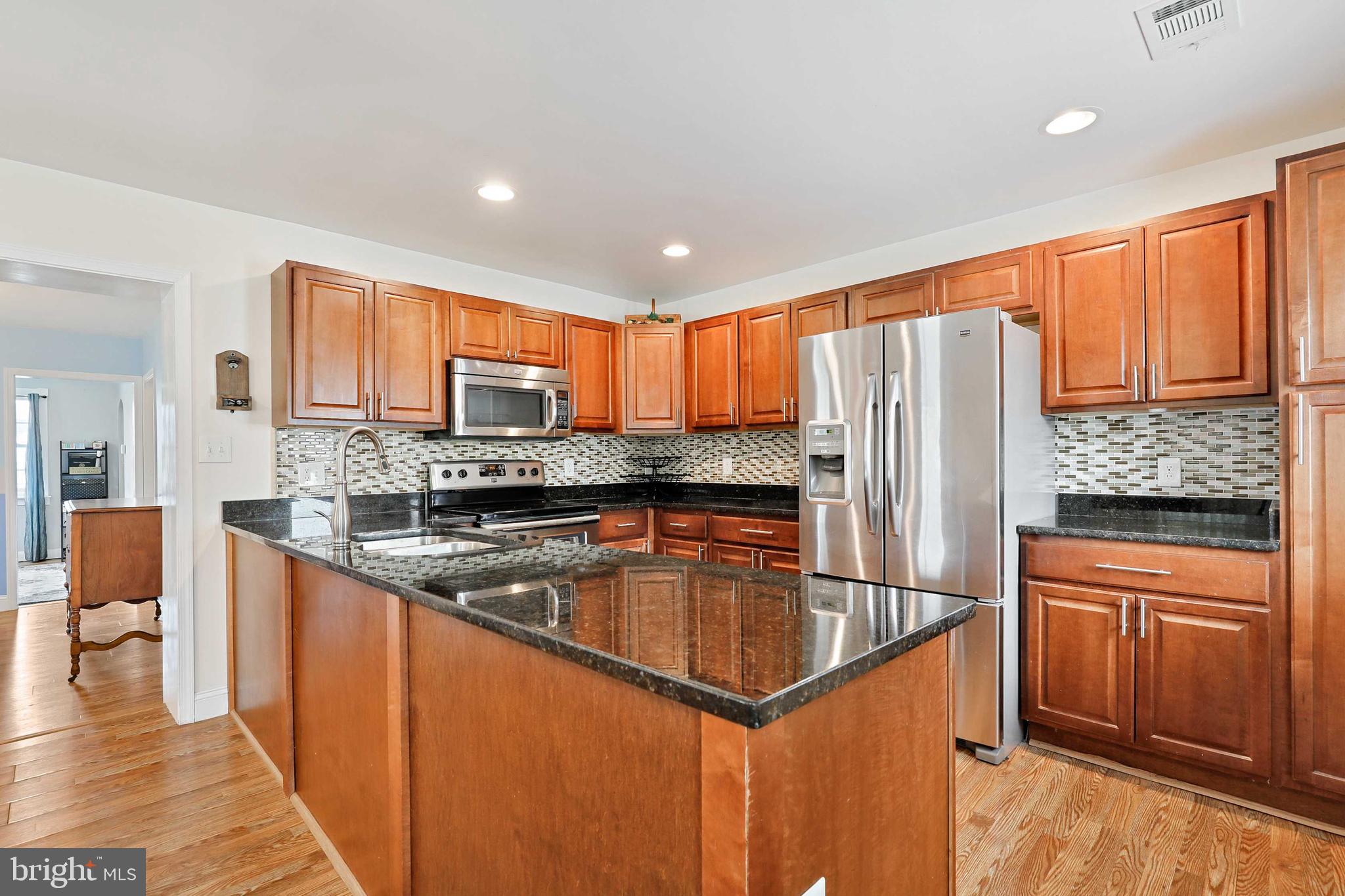 PARKVILLE SUMMIT - Residential