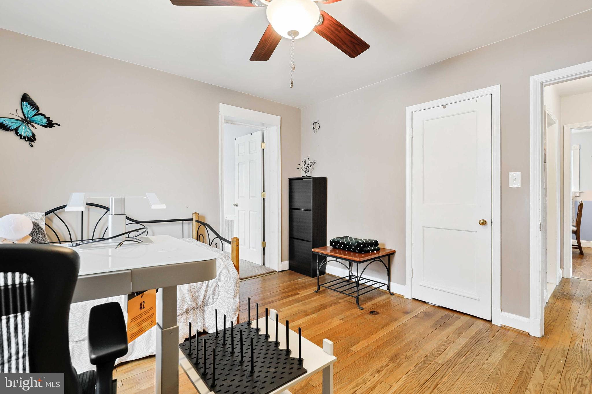 PARKVILLE SUMMIT - Residential