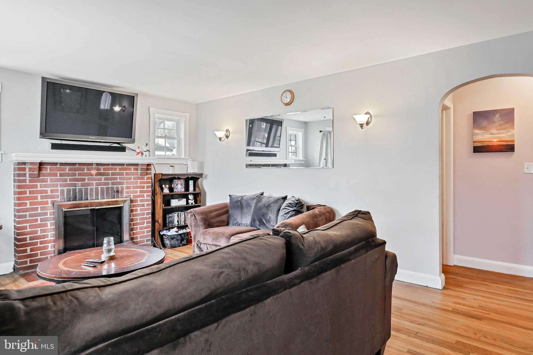 PARKVILLE SUMMIT - Residential