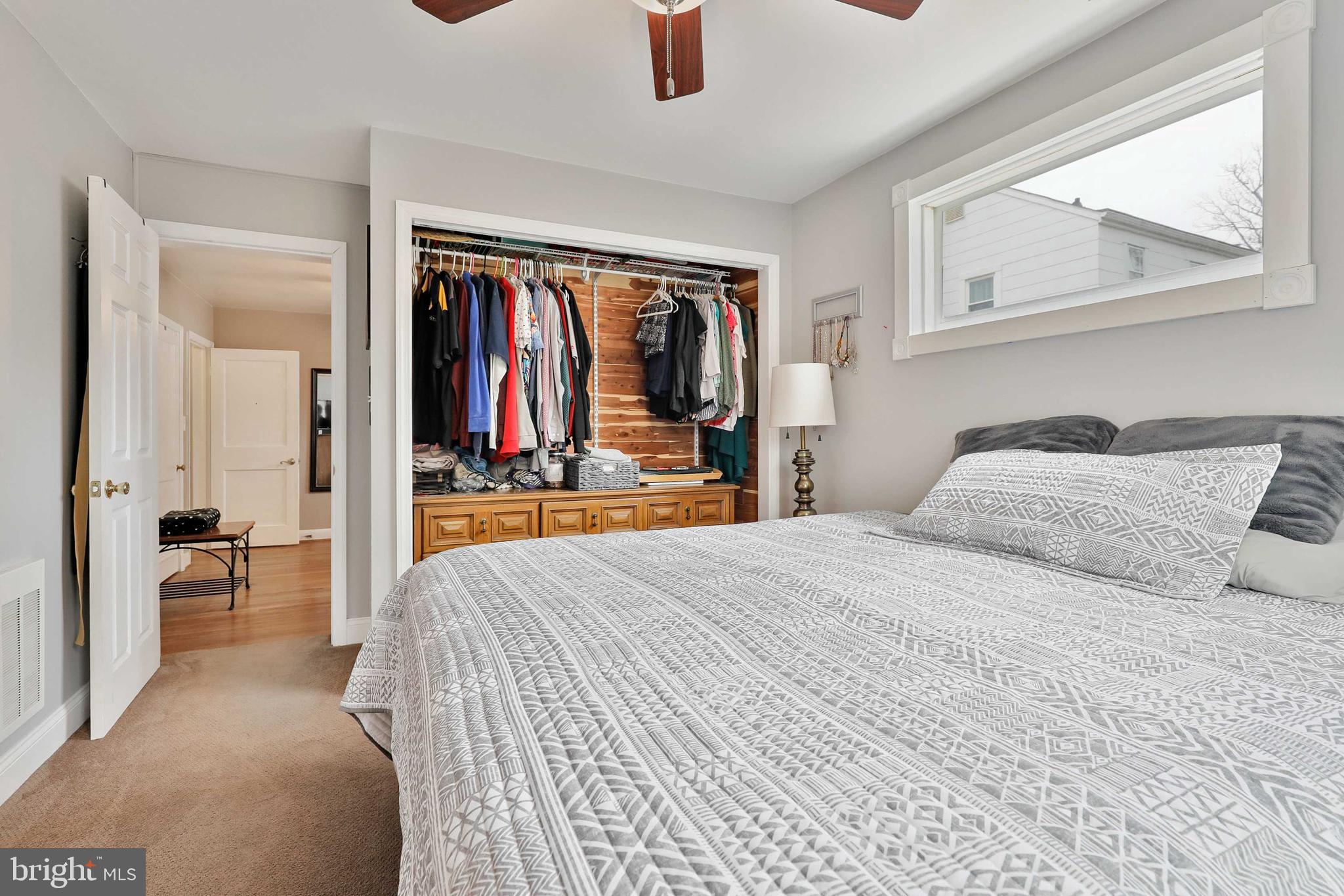 PARKVILLE SUMMIT - Residential