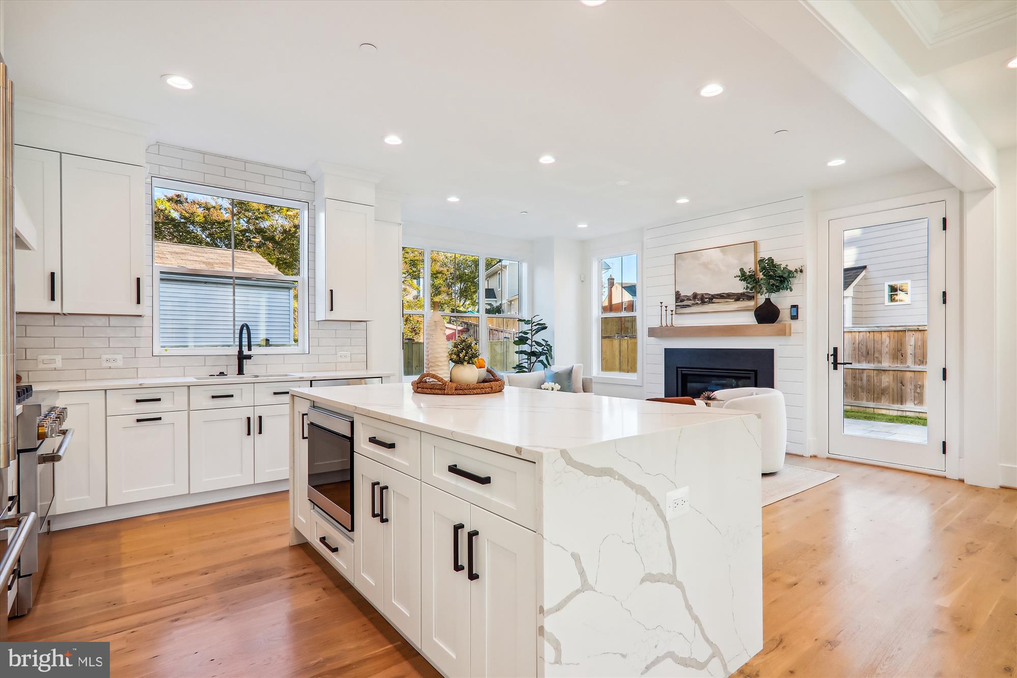 GEORGETOWN VILLAGE - Residential