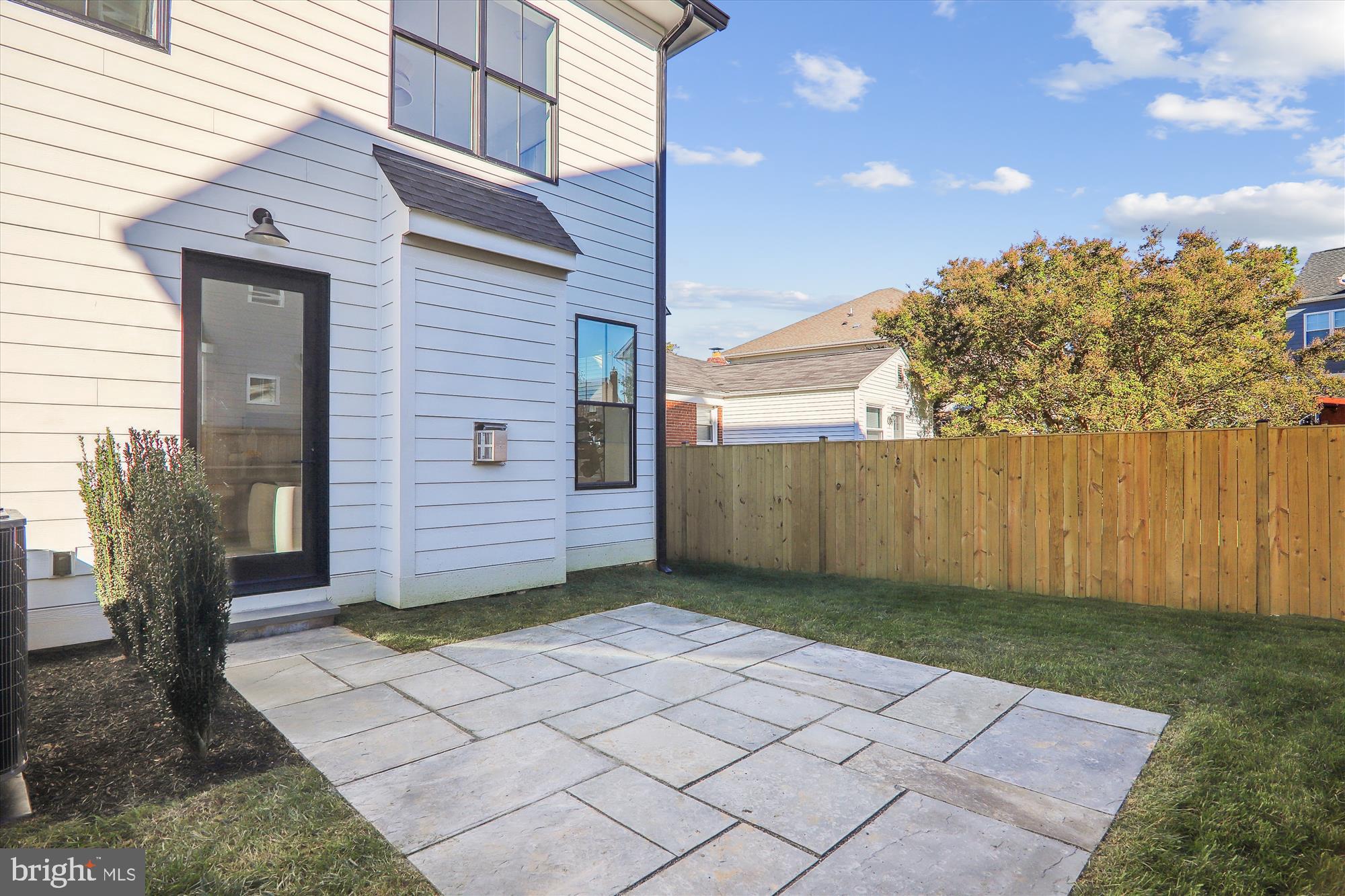 GEORGETOWN VILLAGE - Residential